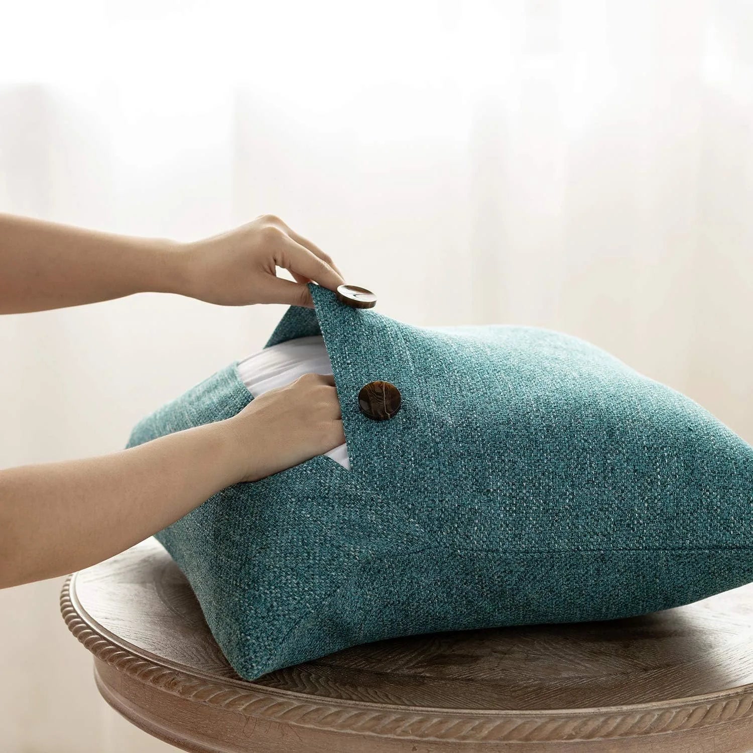 Vintage Triple Button Linen Throw Pillowcase 2 Pack - Lake Blue