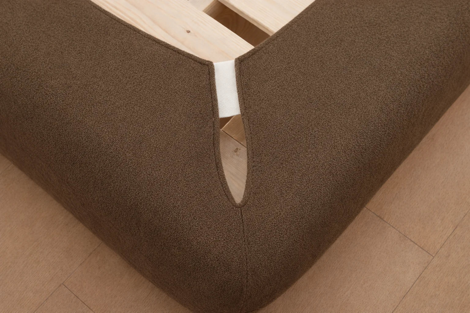 Espresso Noir Luna - 17 | Bed Skirt