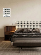 Gario-18 | Retro Dot Geometry