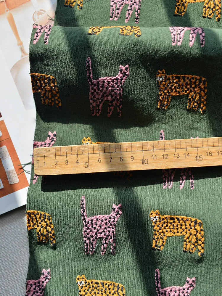 Jacquard WX625 - 33 | Embroidered Leopard