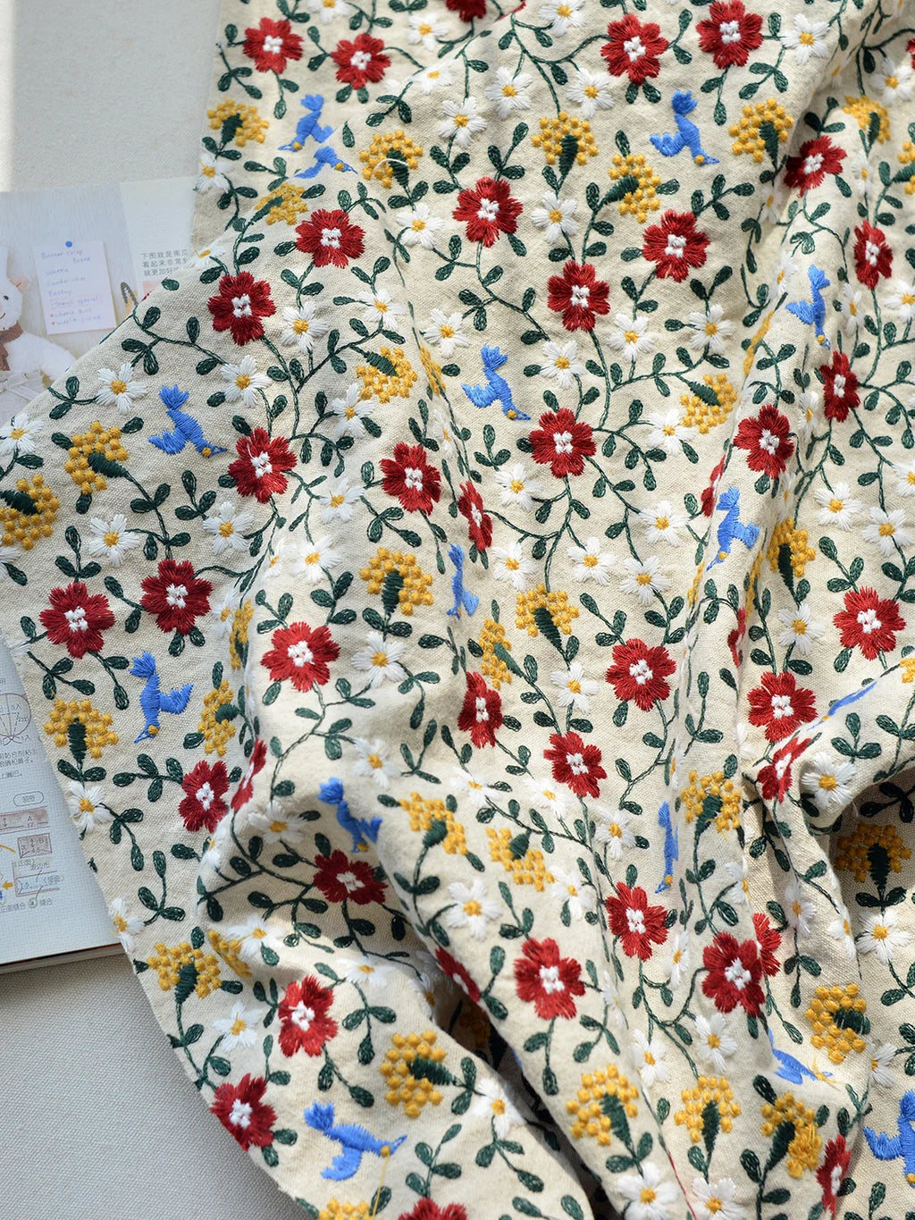 Jacquard WX625 - 38 | Embroidered Wildflowers