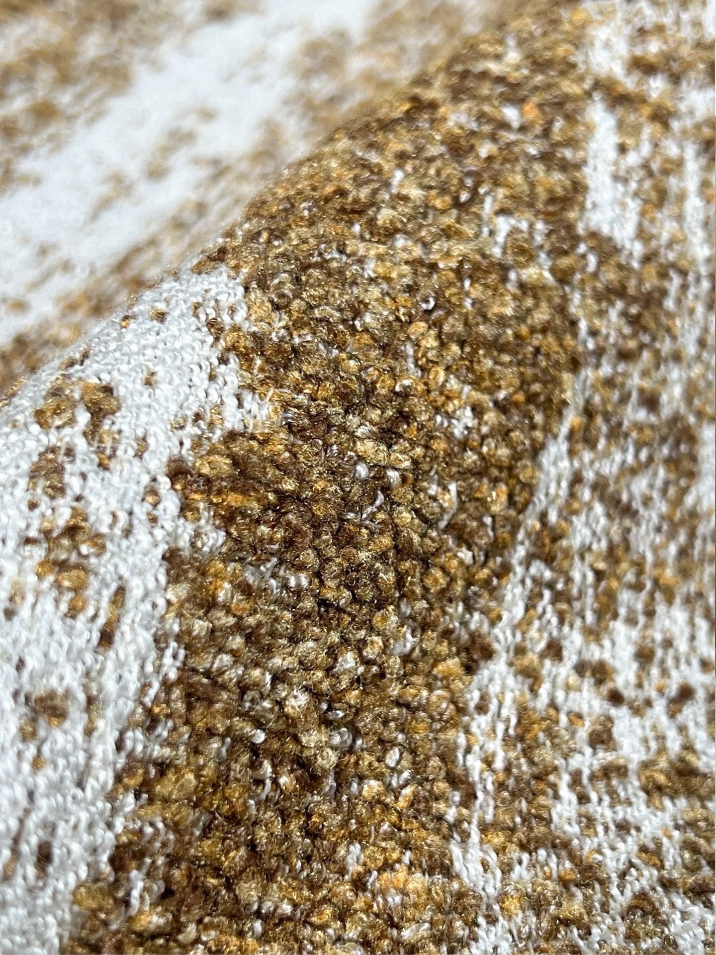 Moffett-5 | Golden Sand Bouclé