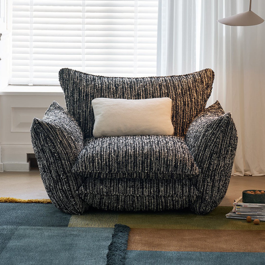 Monochrome Bouclé Weave