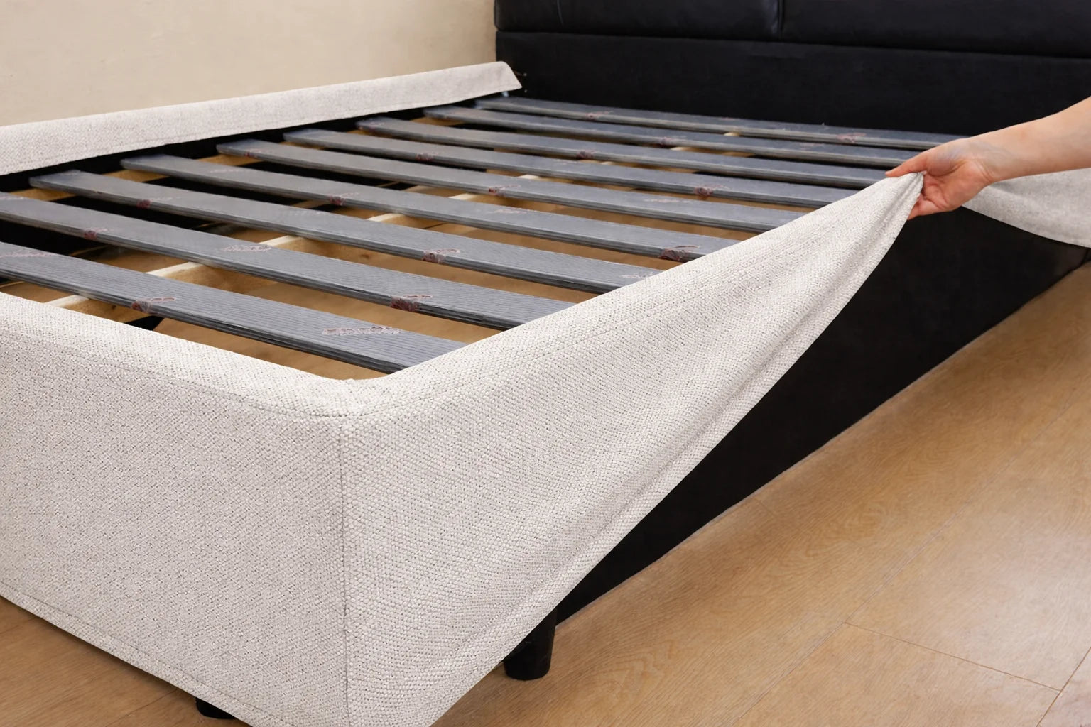 Off-White ML 625 - 01 | Bed Skirt