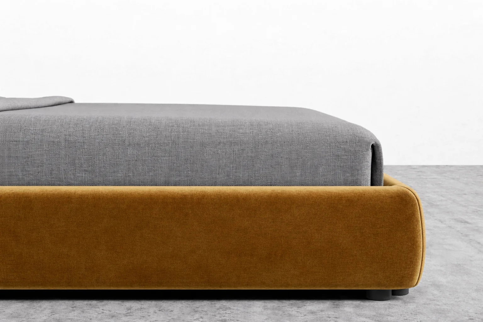 Pumpkin-colored WB PBV2042 - 31 | Bed Skirt