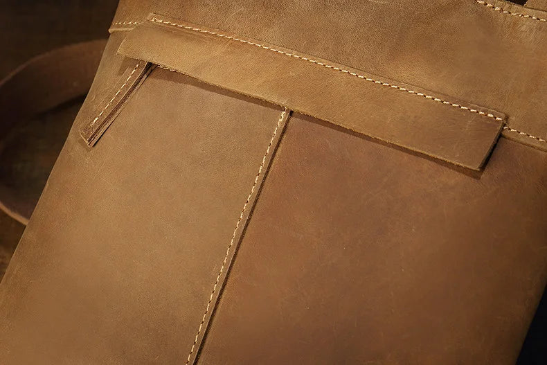 Rugēre Axis Crossbody Bag