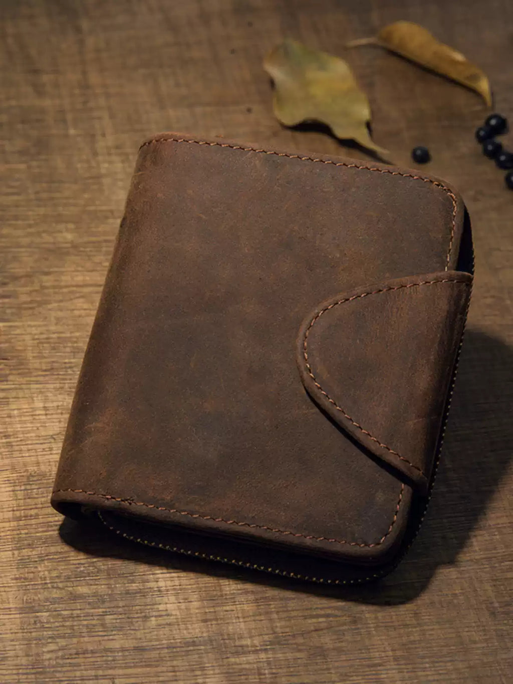 Rugēre Original Zip-Around Wallet