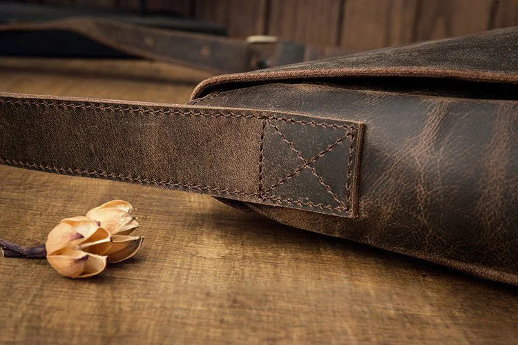 Rugēre Westminster Crossbody Laptop Bag (14″)