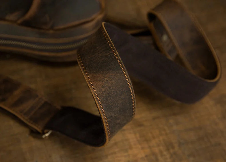 Rugēre Fieldway Chest Bag