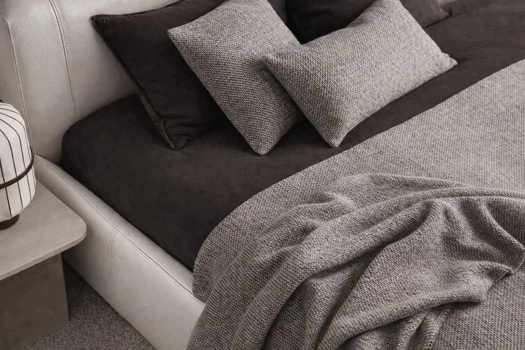 Vanilly Minotti YX-01 | Bed Frame Cover