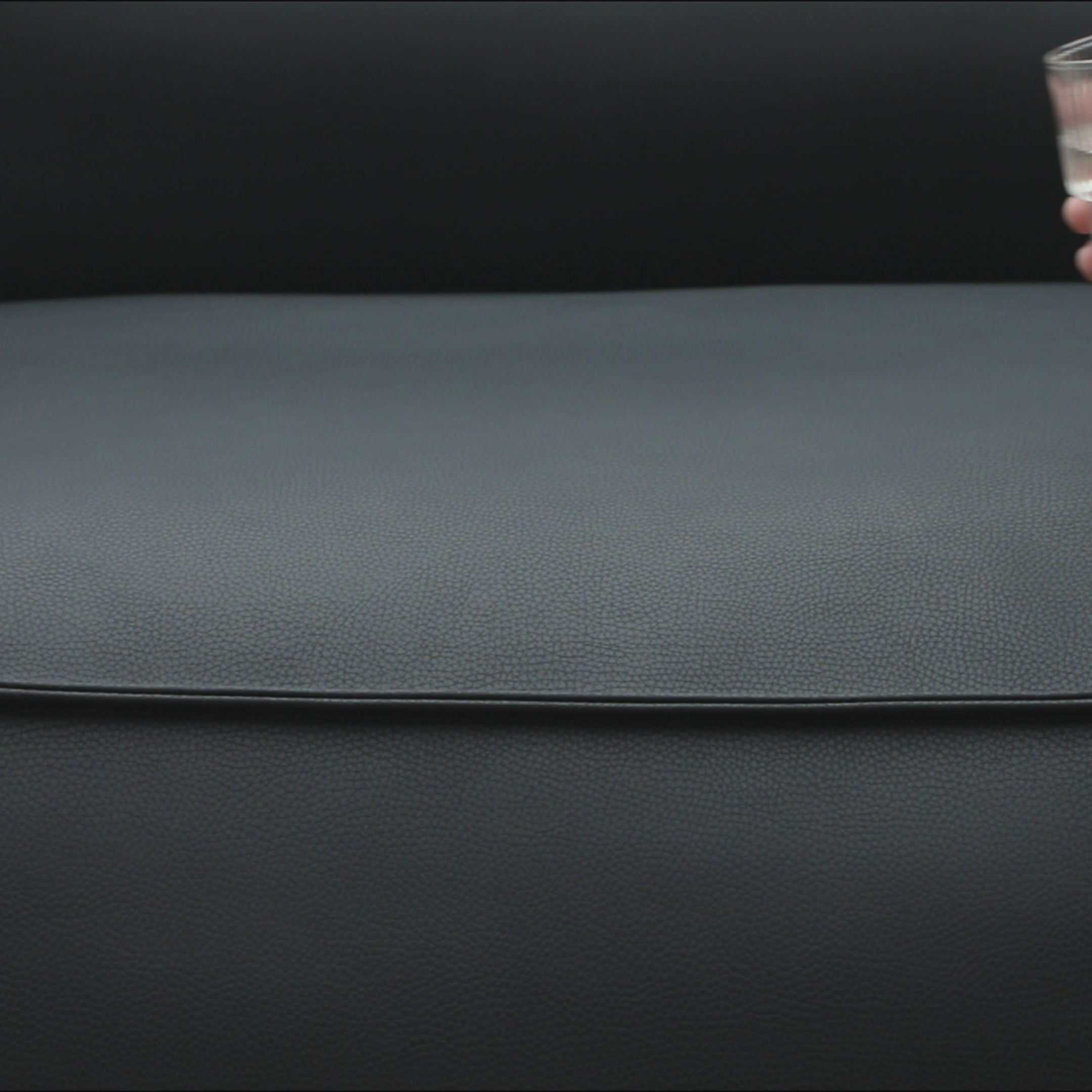 Black Minotti YX-40 | Armchair